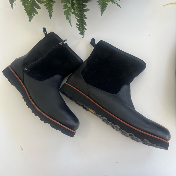 UGG NWOT HENDREN TL WP BLACK LEATHER BOOTS MID SIDE ZIP WOOL LINING MENS 17 - Picture 9 of 14